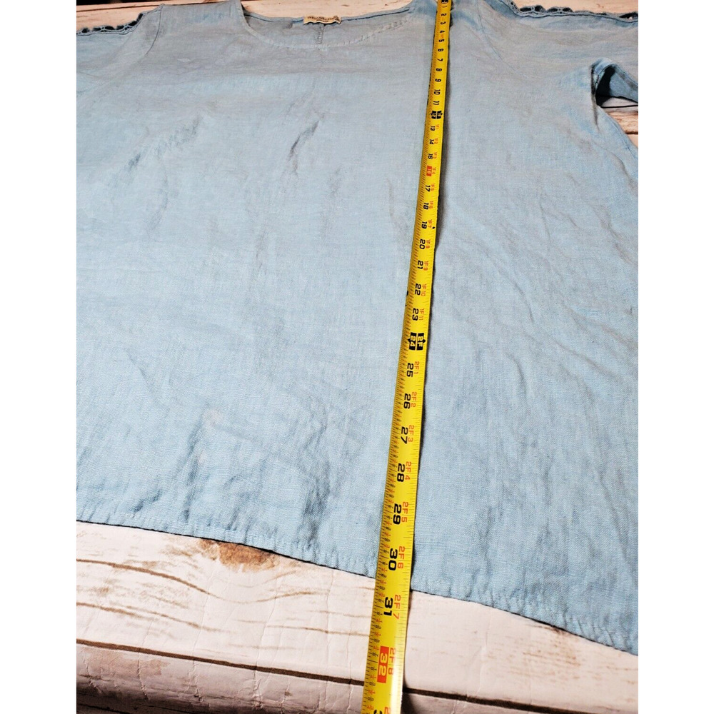 Light Blue Women's Linen Tunic with Crochet Sleeve Detail - Picture 12 of 13